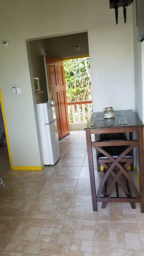 ** Inn Rosa Guesthouse Carriacou Grenada